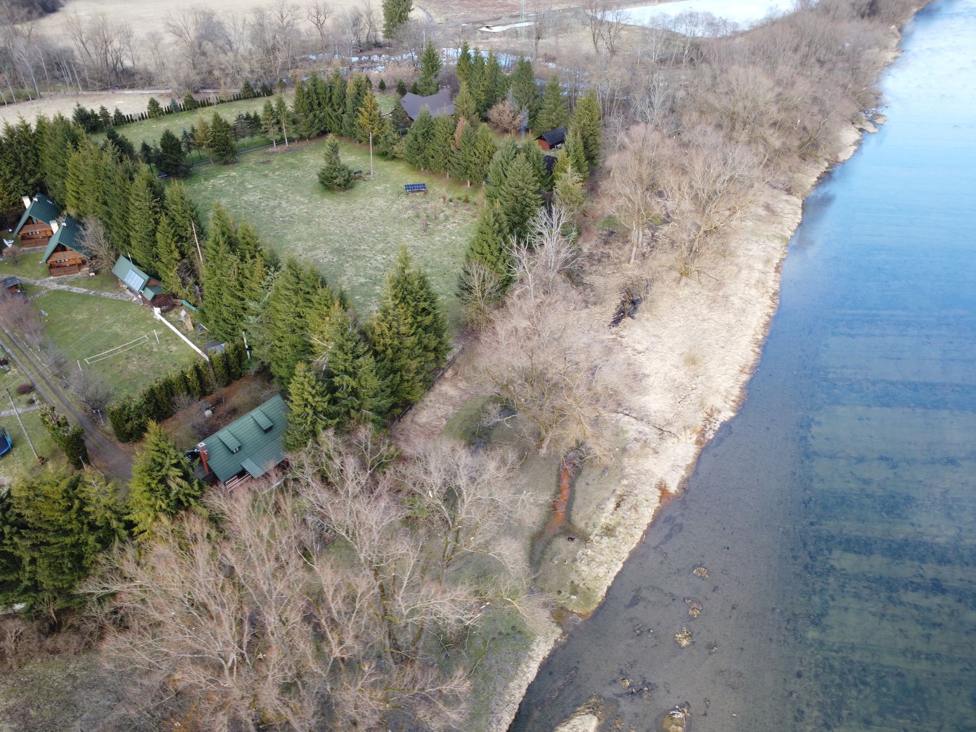 Działka pod zabudowę z dostępem do rzeki